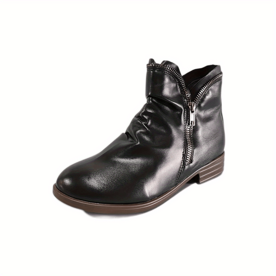 Sandrine | Warm Comfort and Bold Style