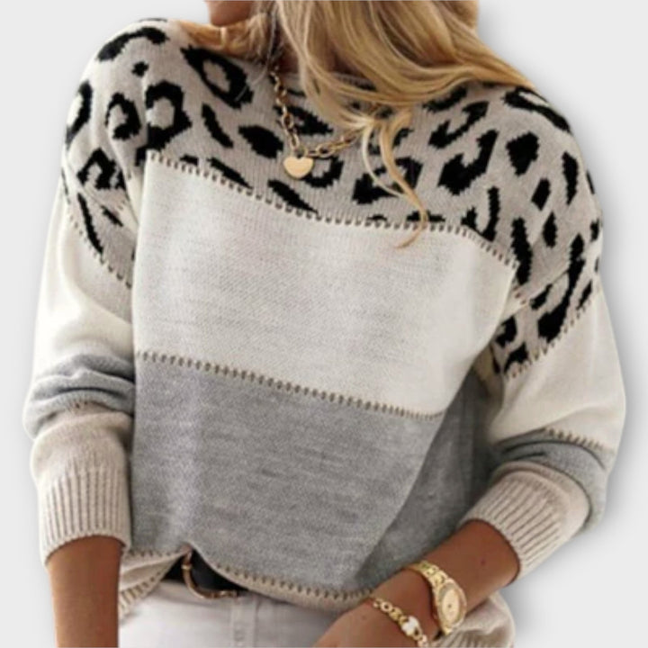 Chayen - Comfortable Sweater with Leopard Print
