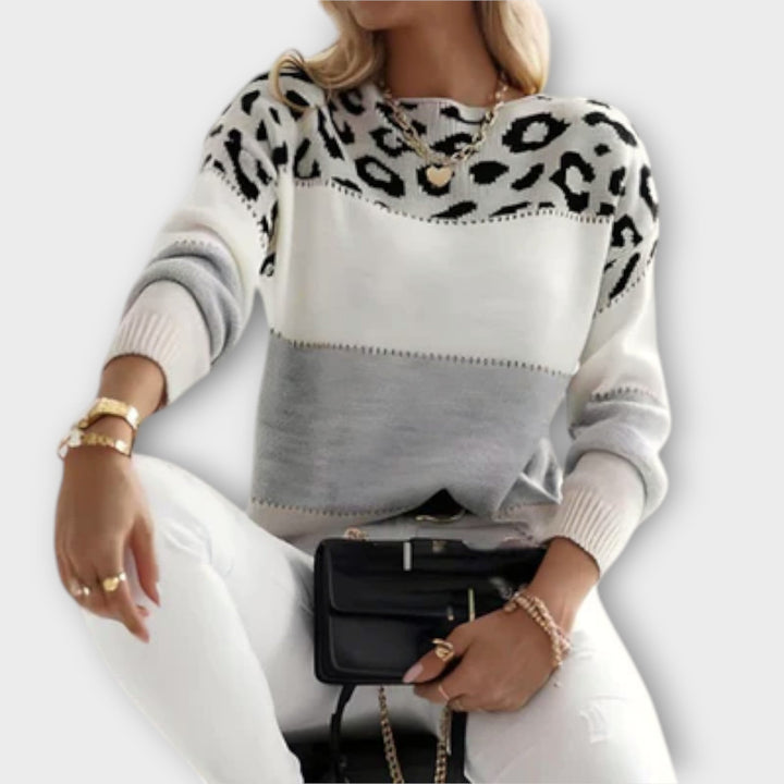 Chayen - Comfortable Sweater with Leopard Print