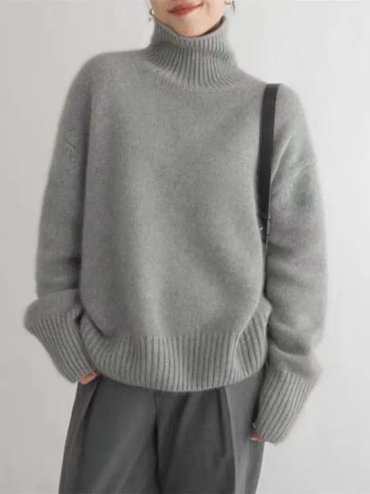 Risa™  | Chic Warm Turtleneck