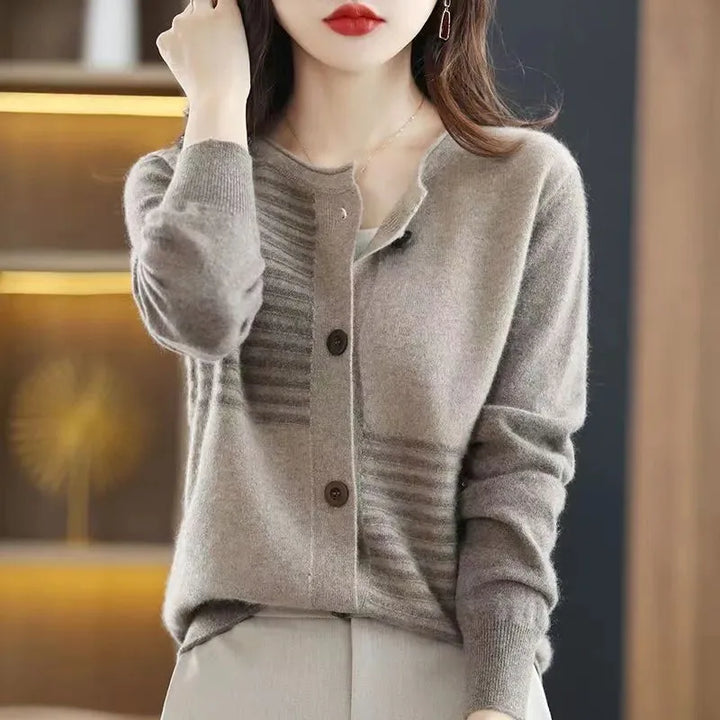 Jackie | Elegant Cardigan