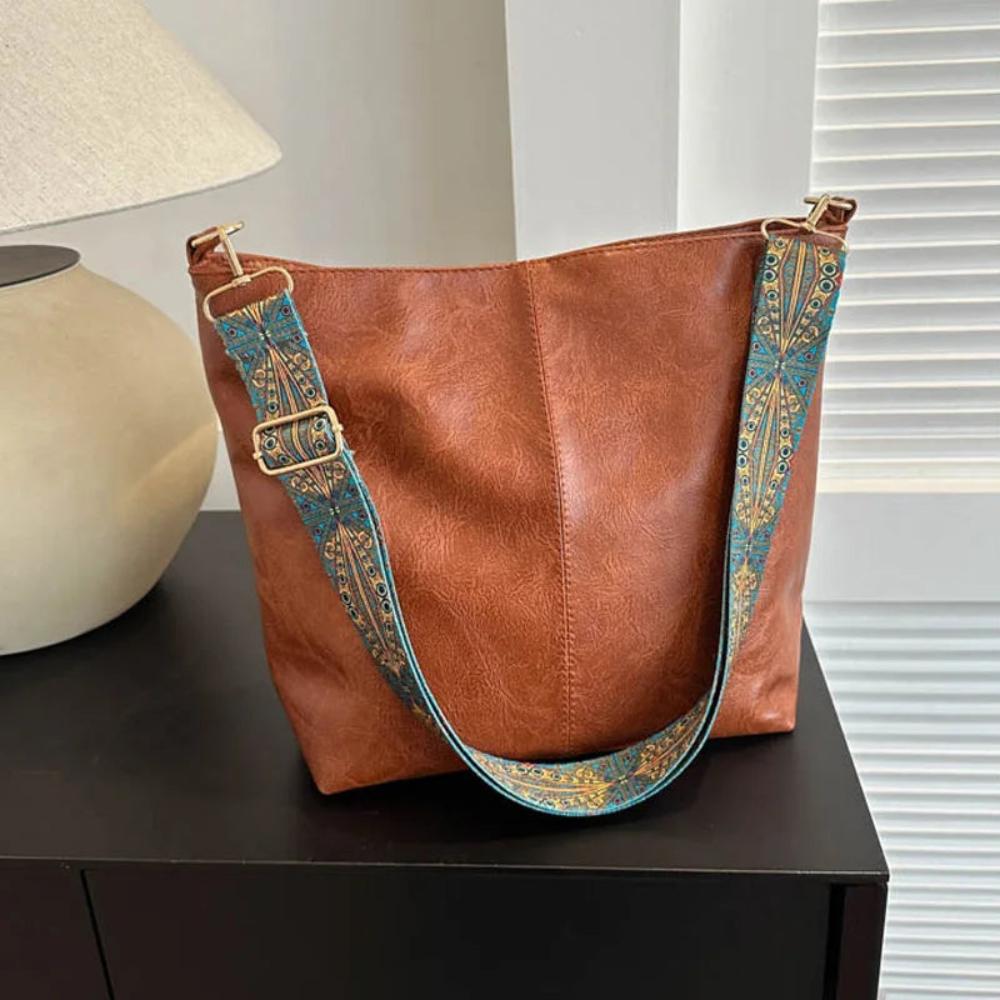 Chelsey | Charming Vintage Leather Shoulder Bag