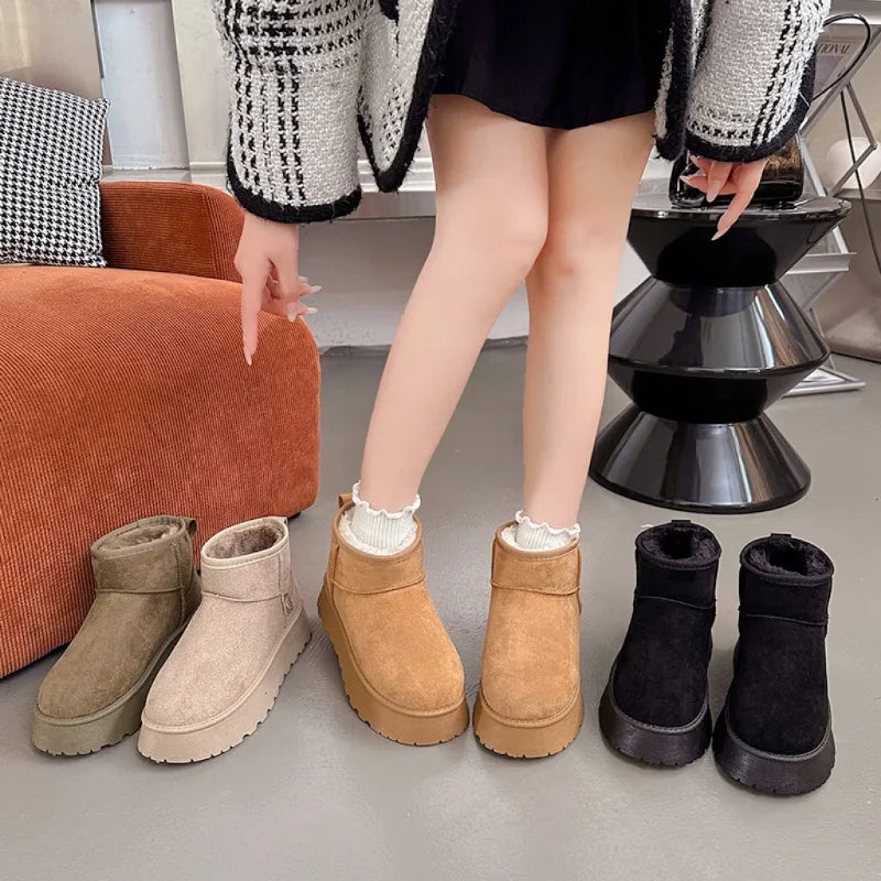 Women's Classic Platform Boots with Thick Sole