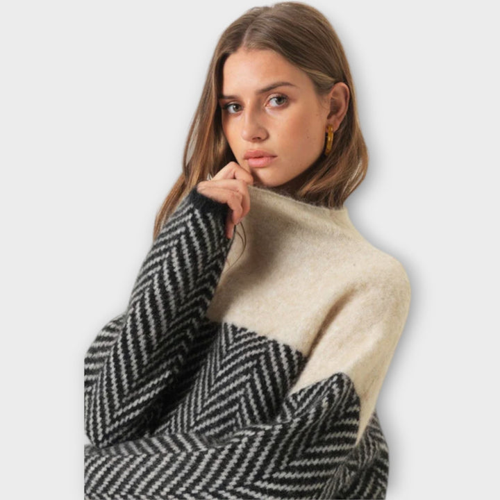 Maeve - Soft Pullover with High Collar