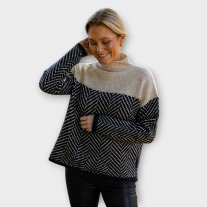 Maeve - Soft Pullover with High Collar