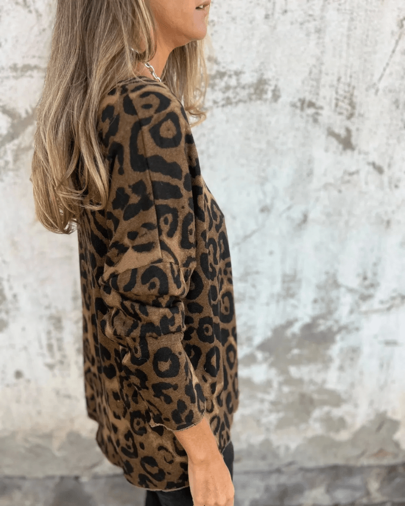 Elvéra | Relaxed Women's Top with Leopard Print