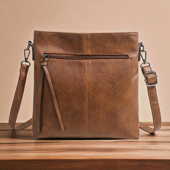 Lena's Retro Square with Side Bag