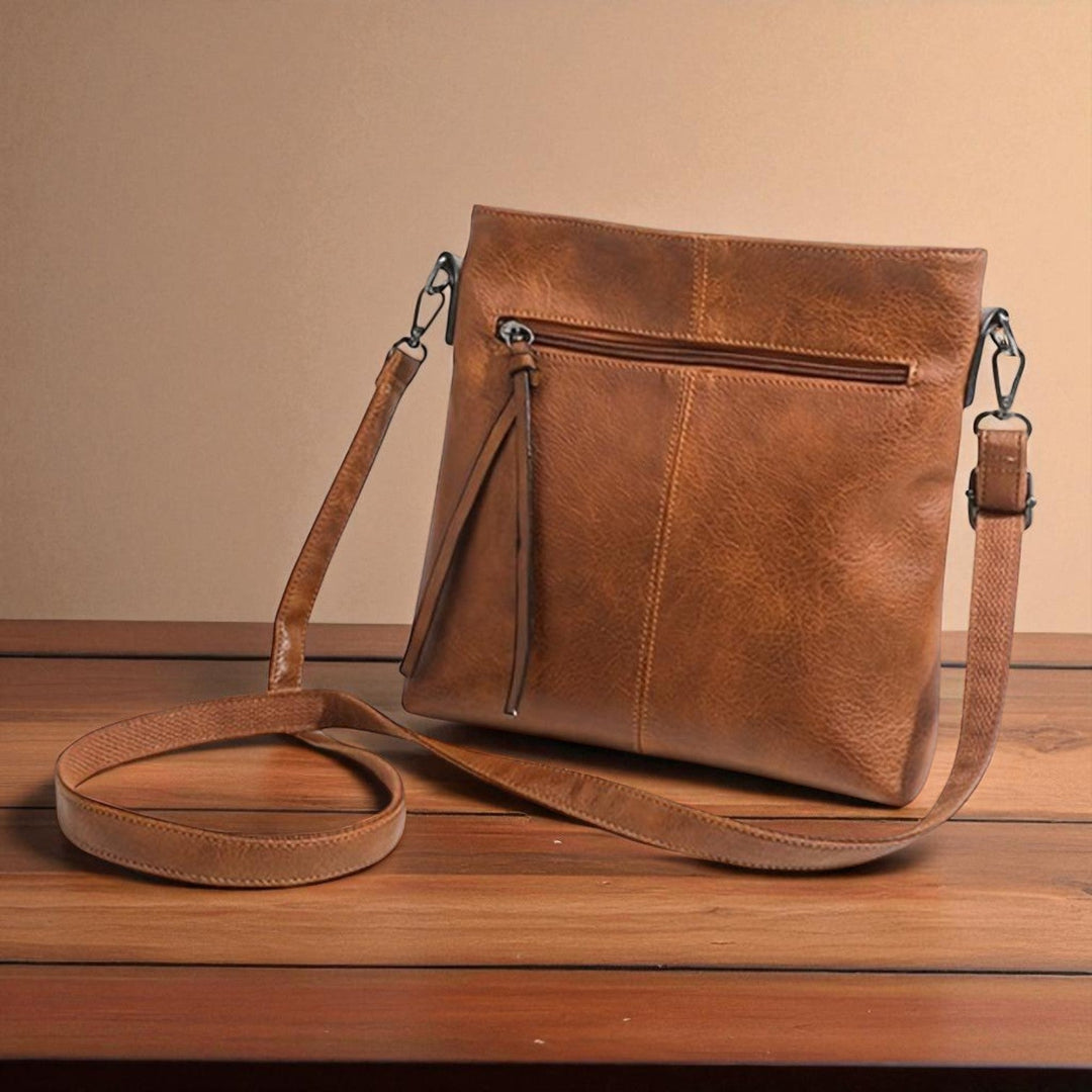 Lena's Retro Square with Side Bag